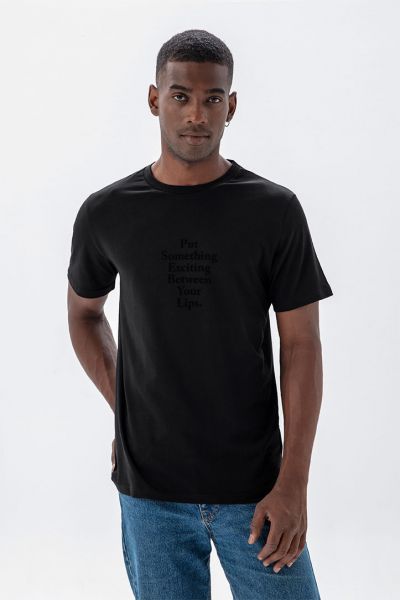 Black Soft Fabric Put Something Exciting Between Your Lips Design Short Sleeve Tee