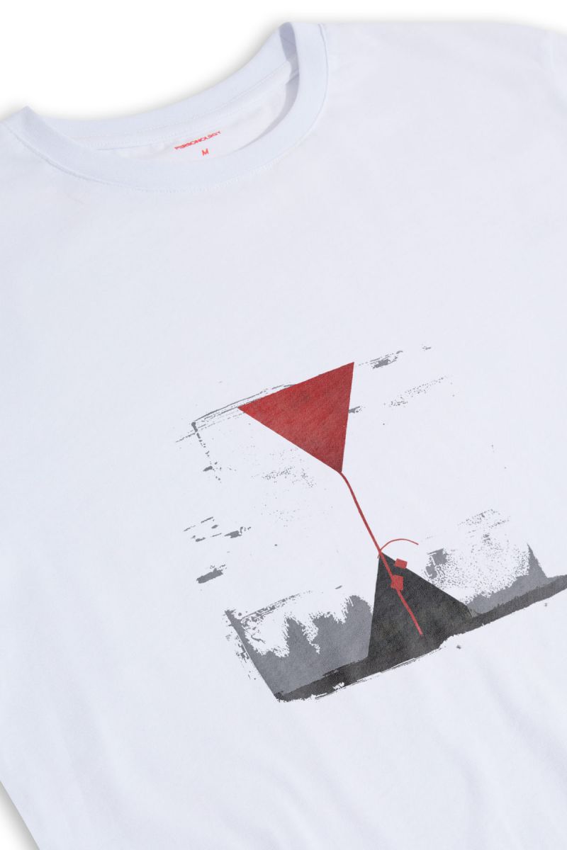 White Soft Fabric Abstract Design Short Sleeve Tee