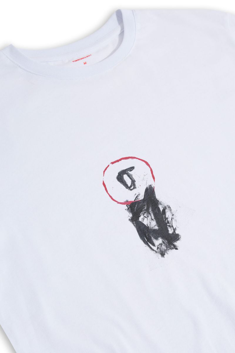White Soft Fabric Abstract Design Short Sleeve Tee