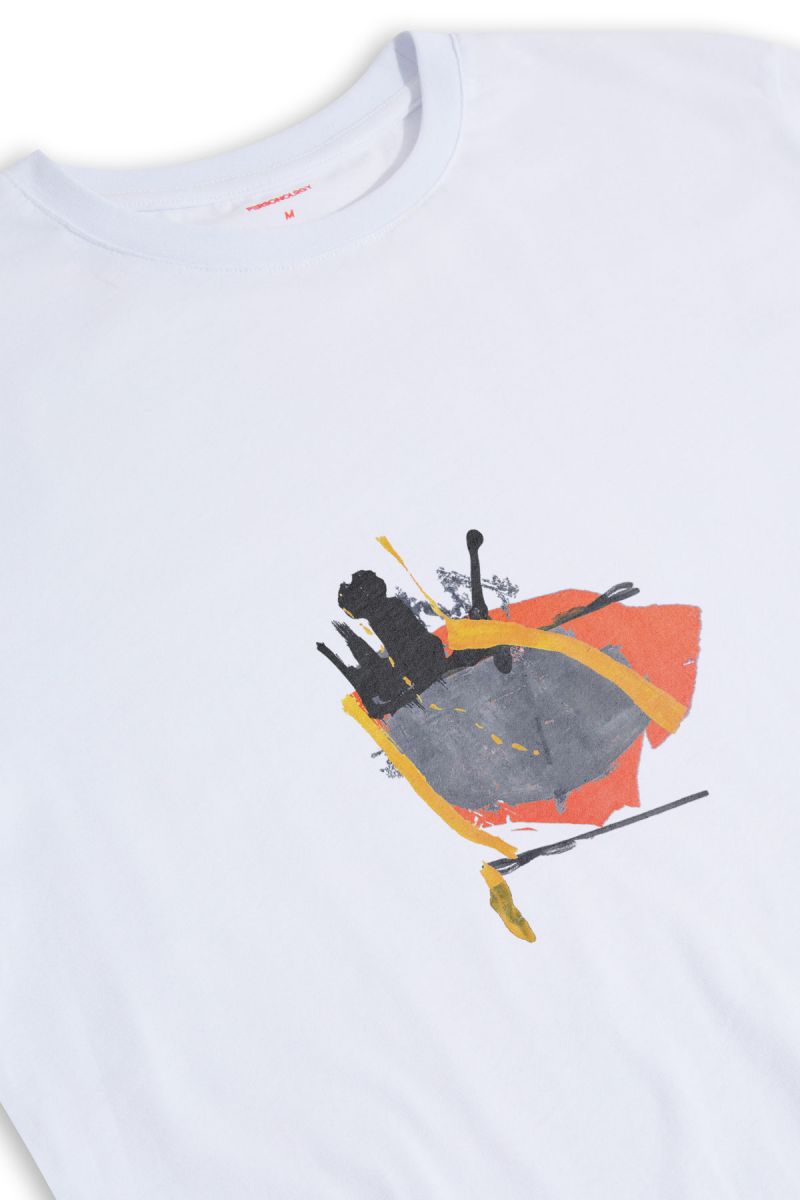 White Soft Fabric Abstract Design Short Sleeve Tee