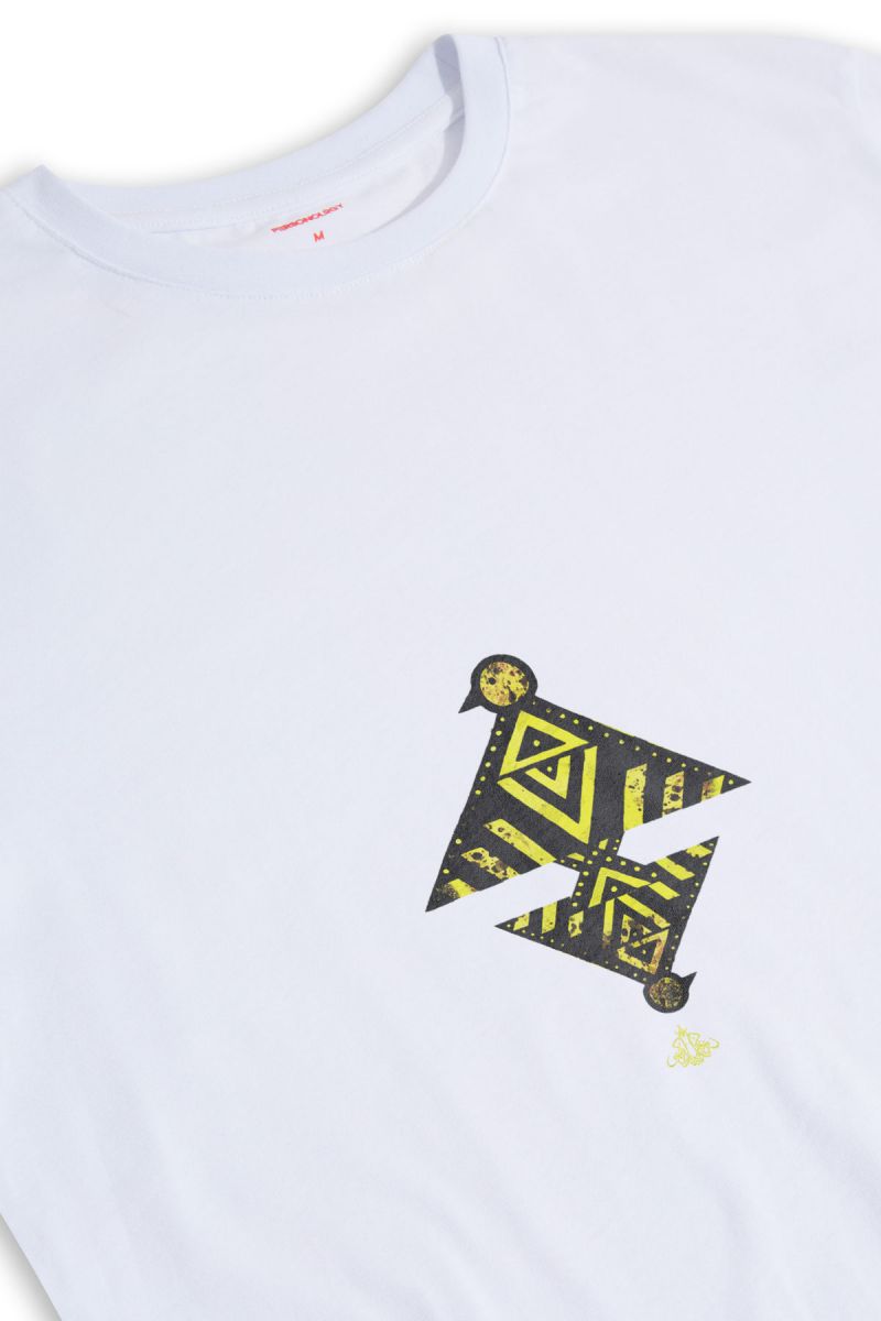 White Soft Fabric Bird Design Short Sleeve Tee