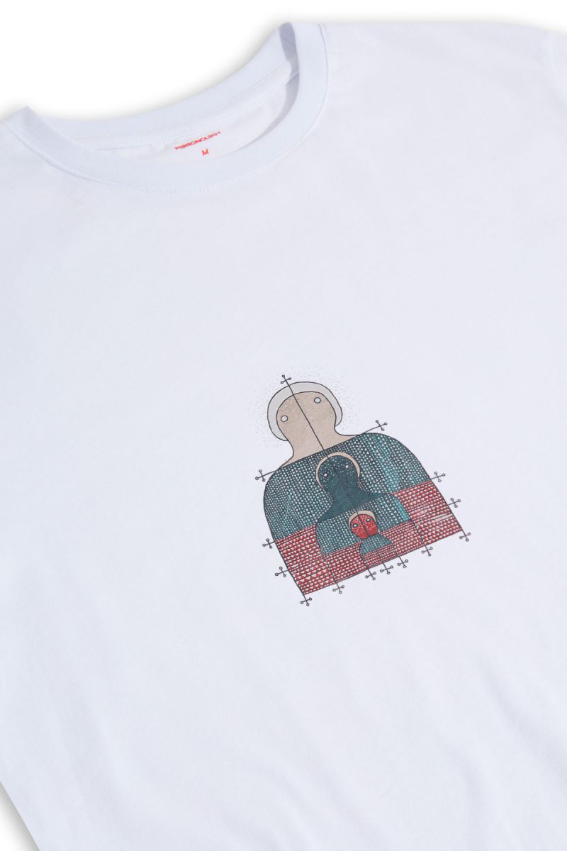 White Soft Fabric Abstract Design Short Sleeve Tee