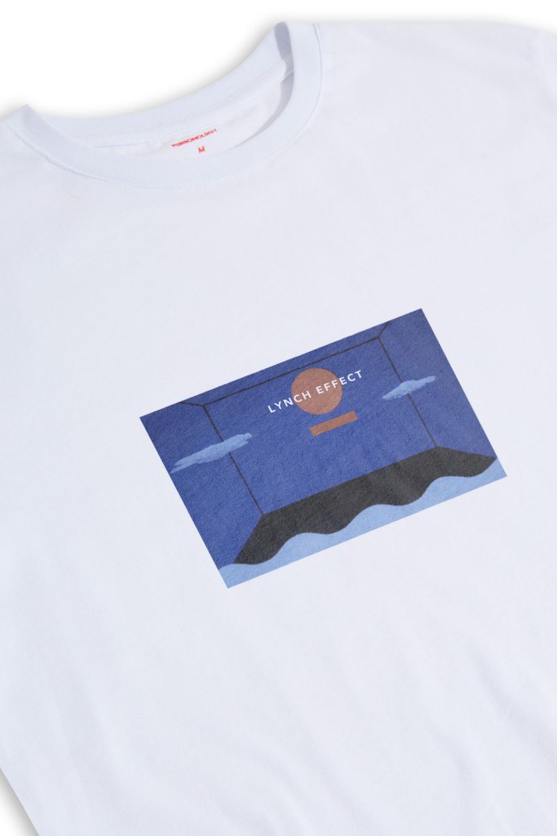 White Soft Fabric Lynch Effect Design Short Sleeve Tee