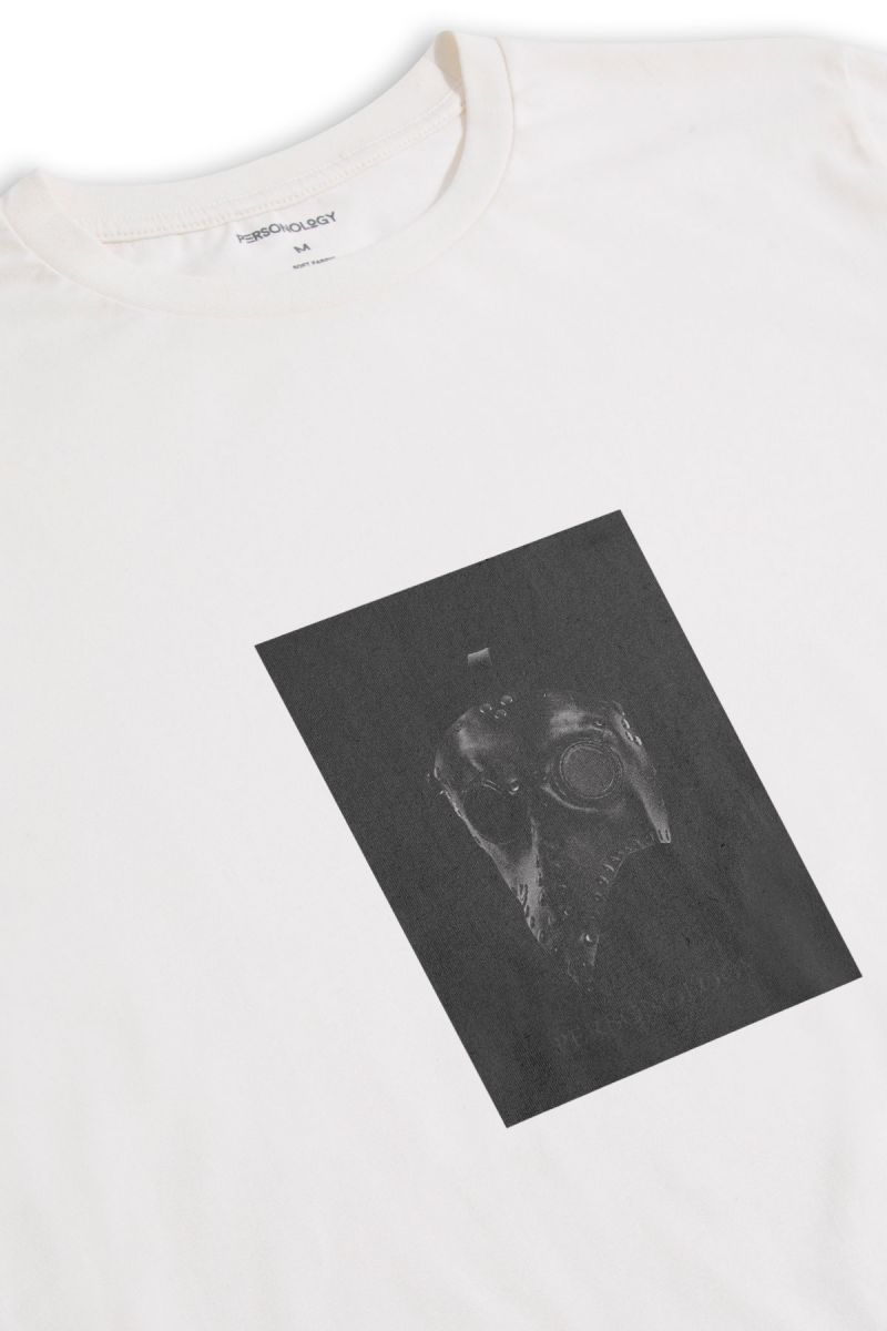 Off White Soft Fabric Leather Mask Design Short Sleeve Tee