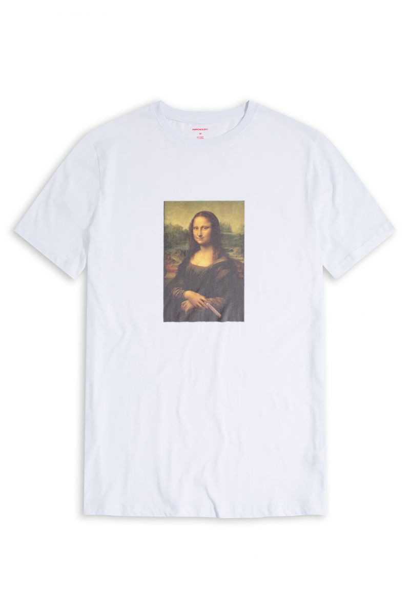 White Soft Fabric Monalisa with cigar Design Short Sleeve Tee