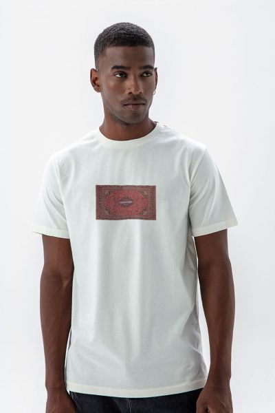 Off White Soft Fabric Personology Rug Design Short Sleeve Tee