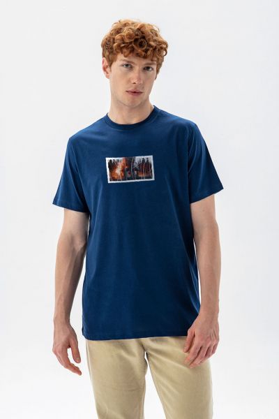 Navy Soft Fabric Bombed in Hunter Shed Design Short Sleeve Tee