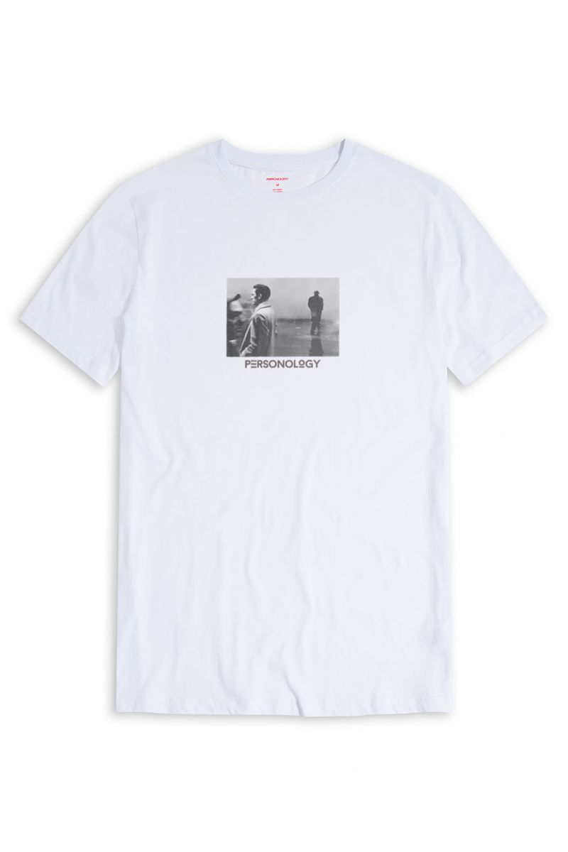 White Soft Fabric Man wtih Coat Design Short Sleeve Tee