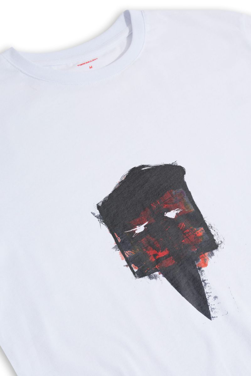White Soft Fabric Abstract Design Short Sleeve Tee