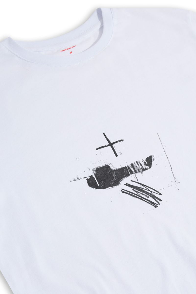 White Soft Fabric Abstract Design Short Sleeve Tee