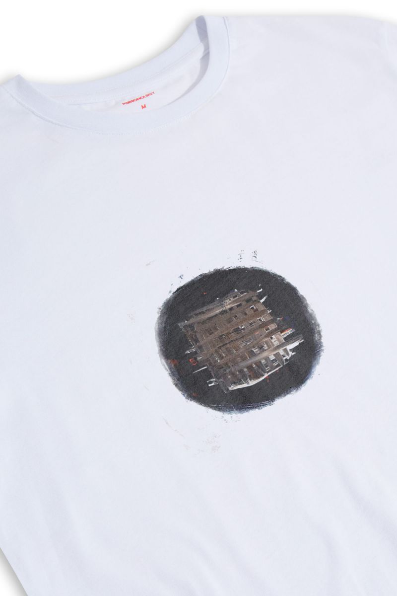 White Soft Fabric Abstract Design Short Sleeve Tee