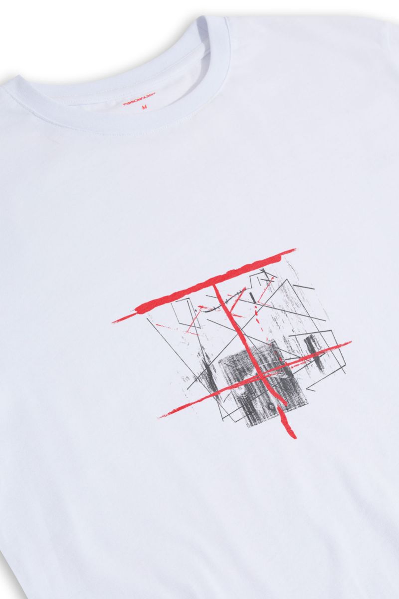 White Soft Fabric Abstract Design Short Sleeve Tee