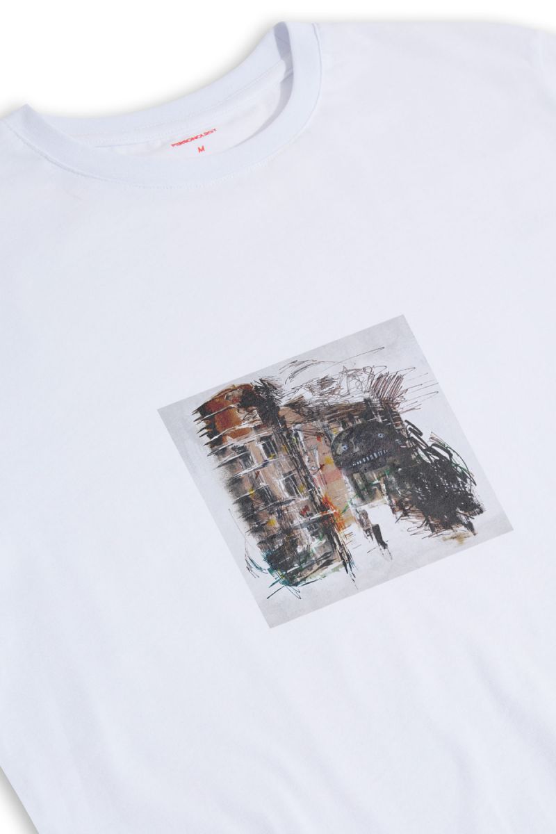 White Soft Fabric Abstract Design Short Sleeve Tee