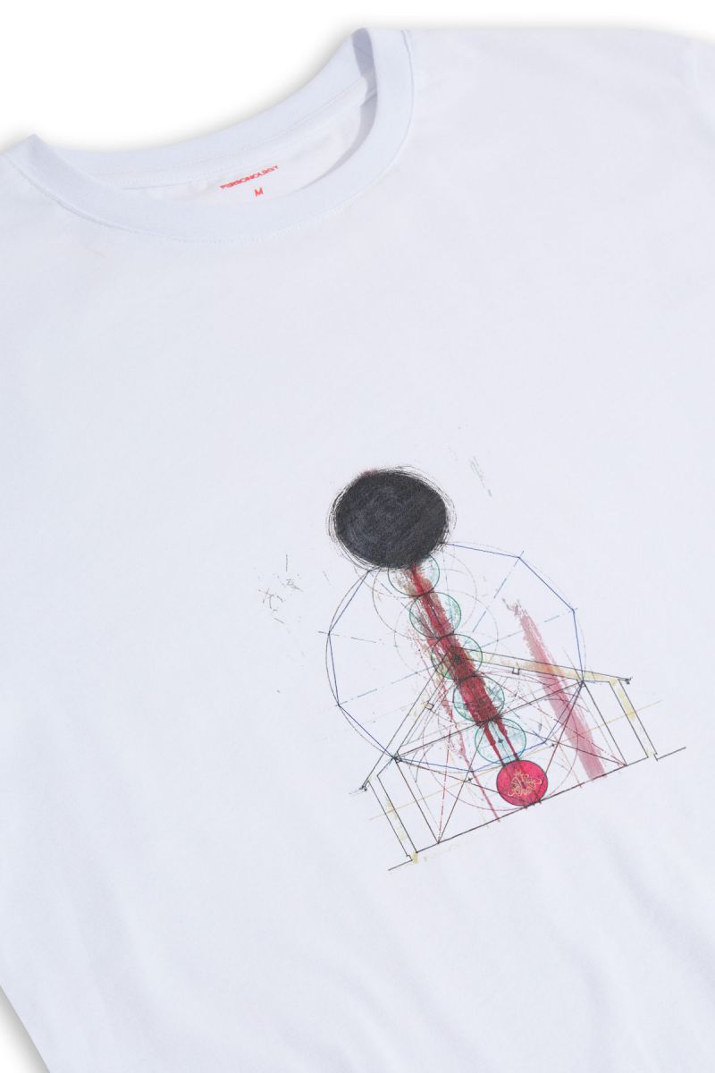 White Soft Fabric Abstract Design Short Sleeve Tee