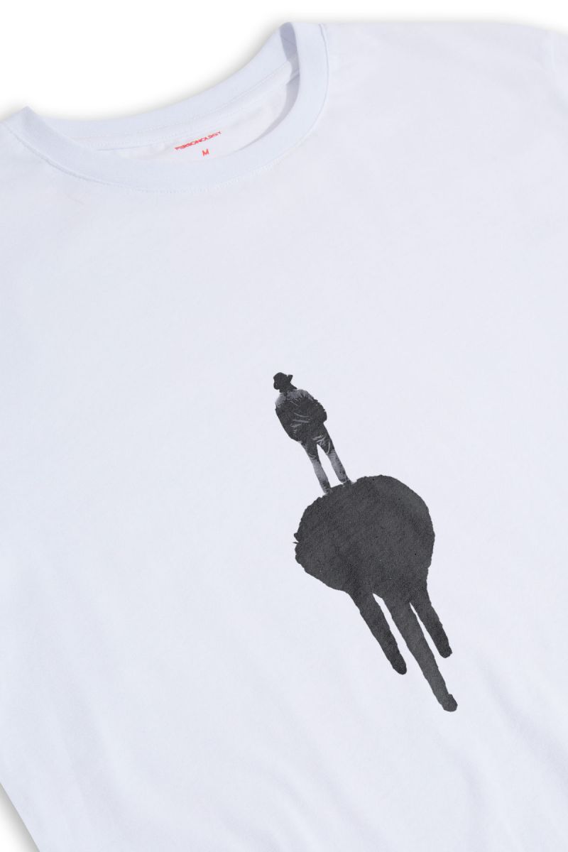 White Soft Fabric Abstract Design Short Sleeve Tee