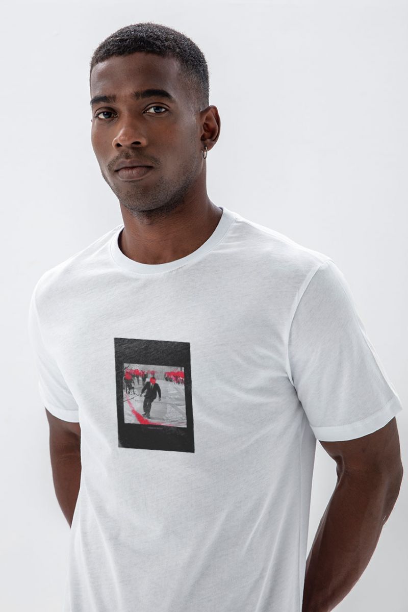 White Soft Fabric Red Smiley Design Short Sleeve Tee