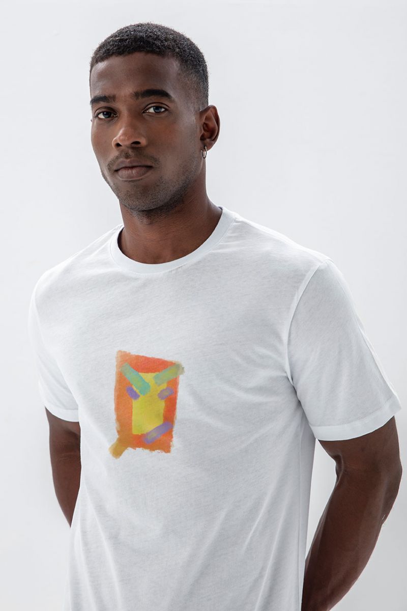 White Soft Fabric Patch Design Short Sleeve Tee