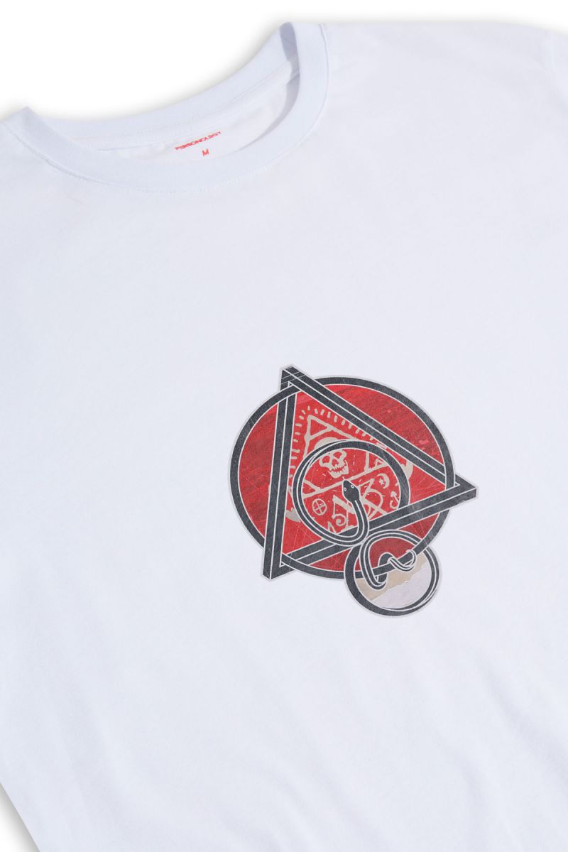 White Soft Fabric Triangle with Snake Design Short Sleeve Tee