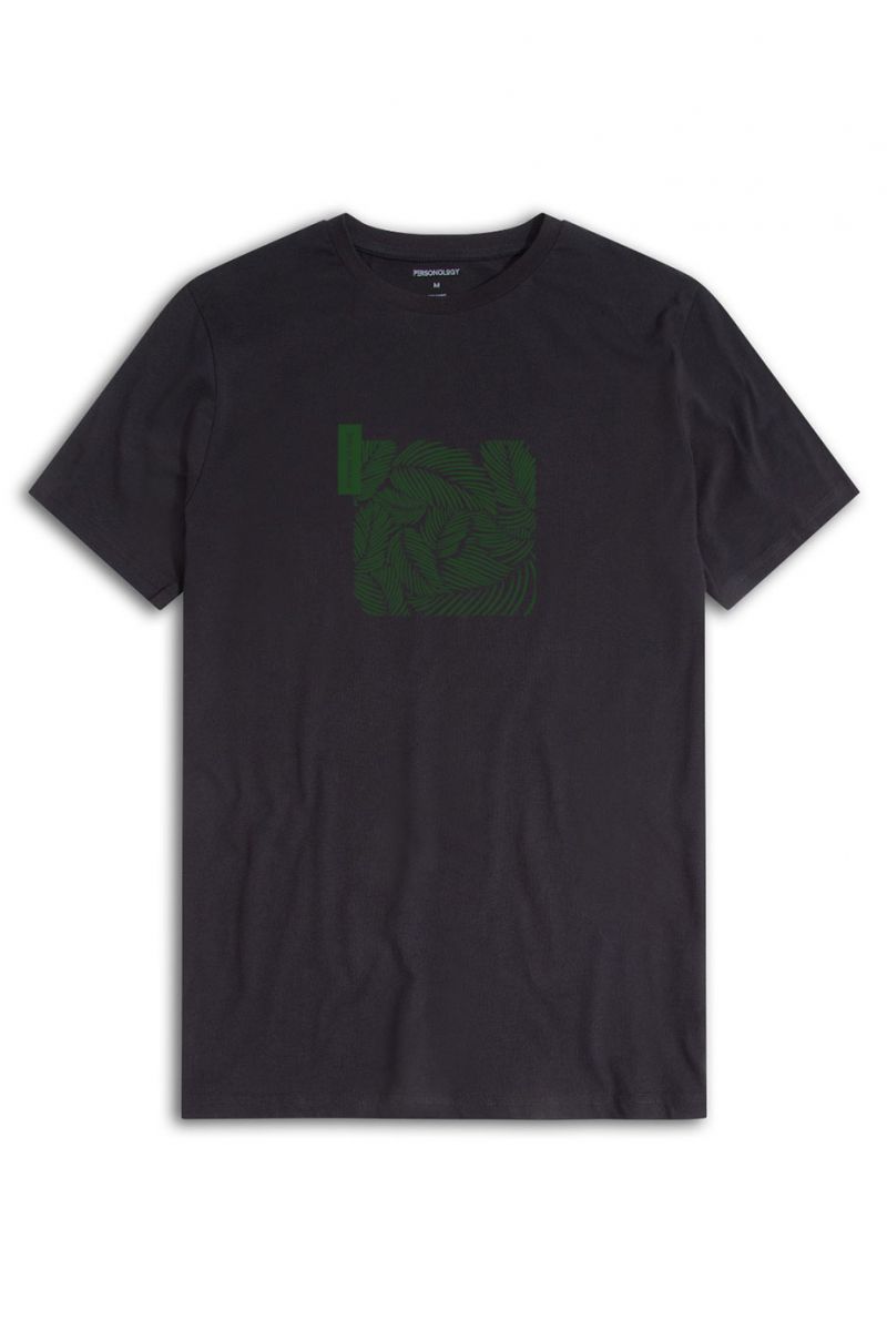 Black Soft Fabric Minimal is Chic Design Short Sleeve Tee