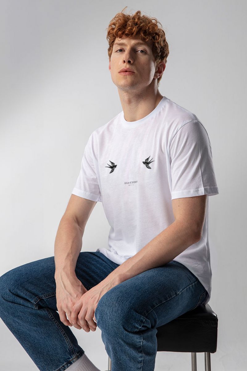 White Soft Fabric Old School Design Short Sleeve Tee