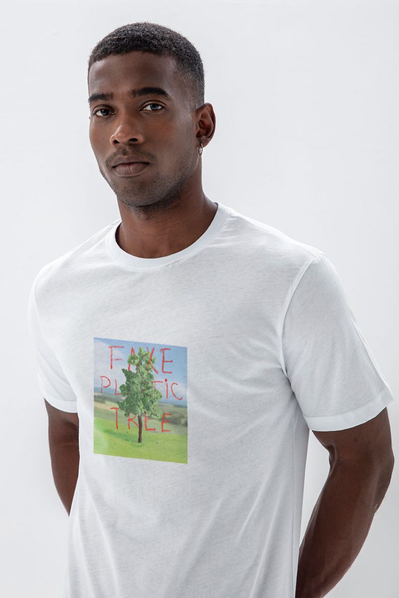 White Soft Fabric Plastic Tree Design Short Sleeve Tee