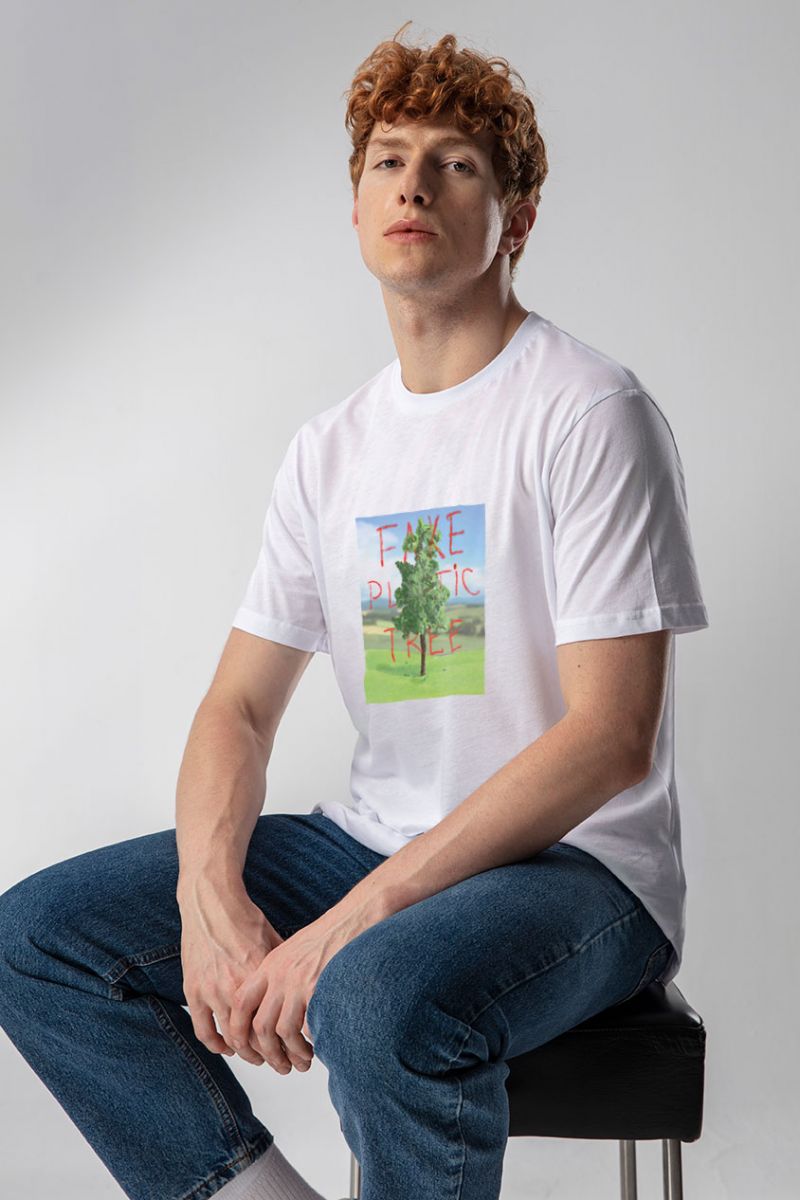 White Soft Fabric Plastic Tree Design Short Sleeve Tee