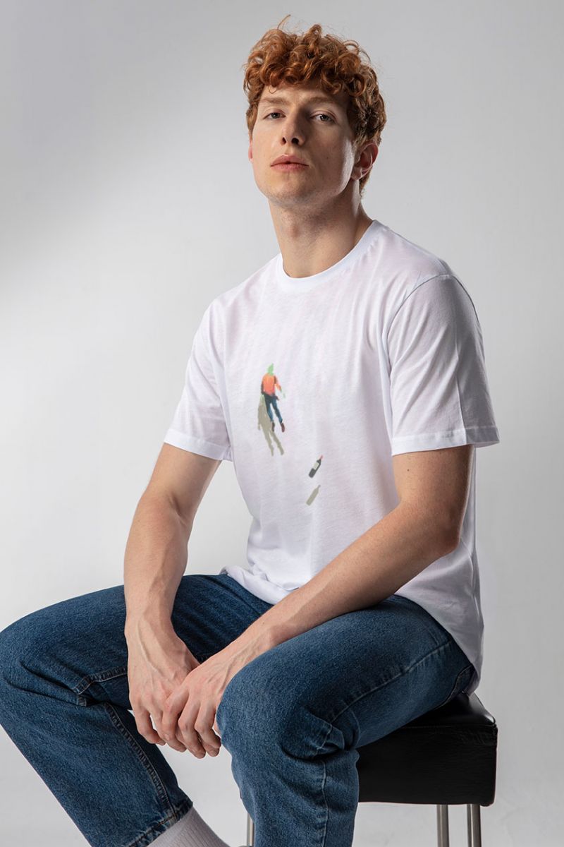 White Soft Fabric Mosca Design Short Sleeve Tee