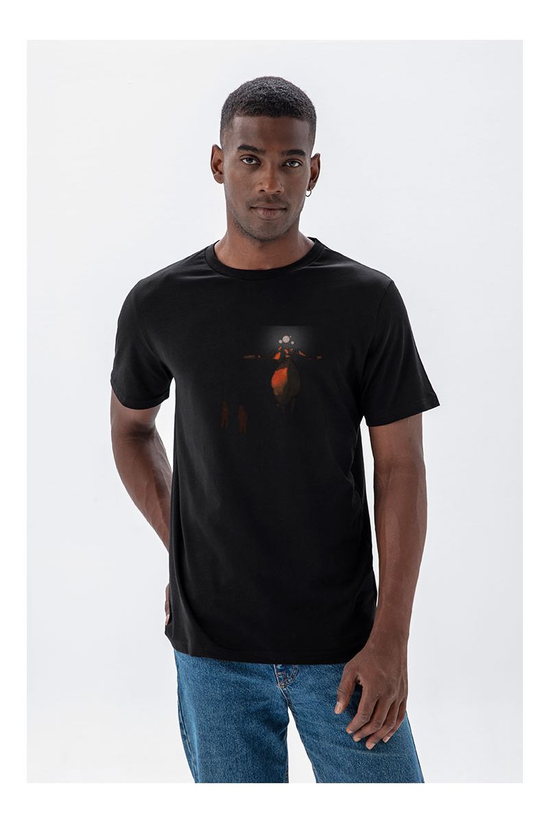 Black Soft Fabric Shield Maiden Design Short Sleeve Tee