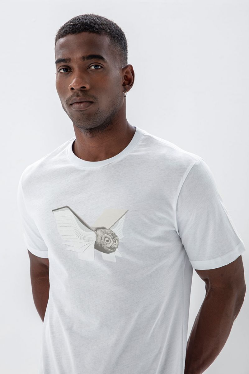 White Soft Fabric Uil Boek Design Short Sleeve Tee