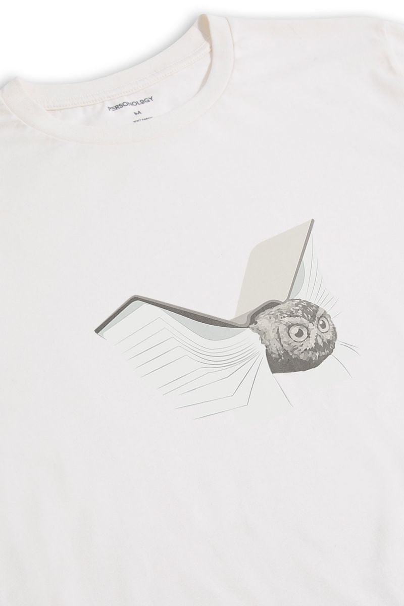 Off White Soft Fabric Uil Boek Design Short Sleeve Tee