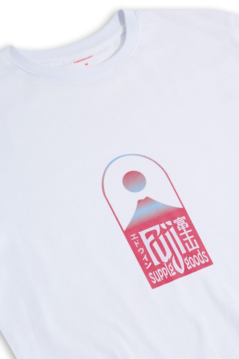 White Soft Fabric Fuji Design Short Sleeve Tee