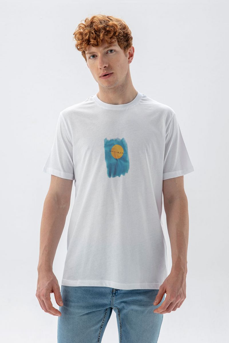 White Soft Fabric Birds Design Short Sleeve Tee