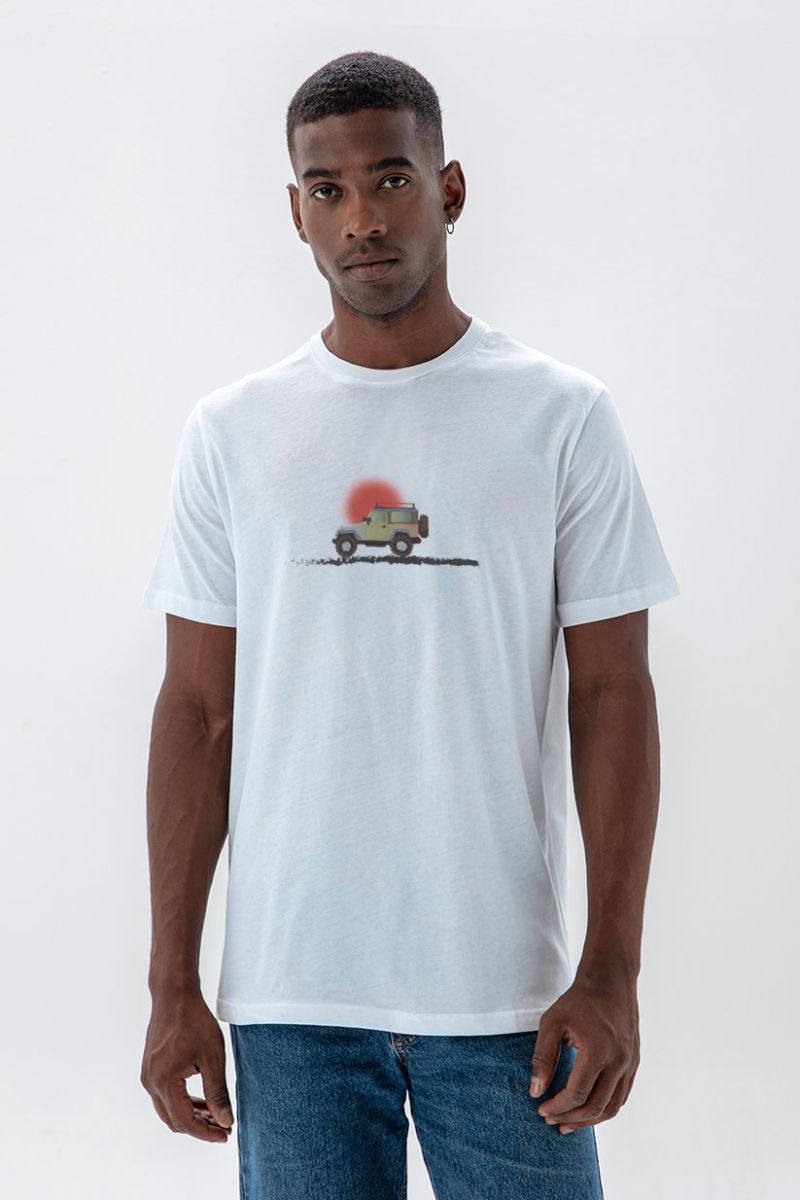 White Soft Fabric Discovery Design Short Sleeve Tee