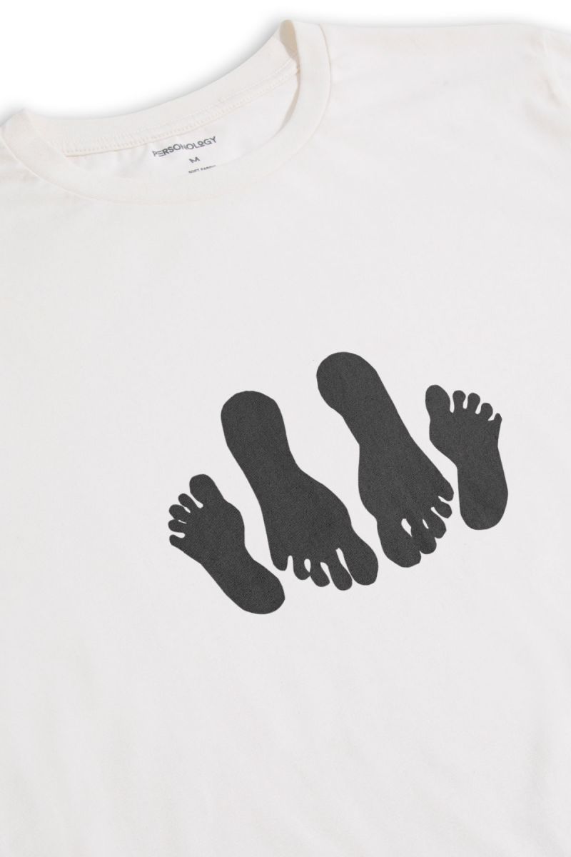 Off White Soft Fabric Foots Design Short Sleeve Tee