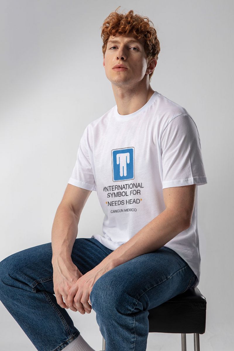 White Soft Fabric needs head Design Short Sleeve Tee