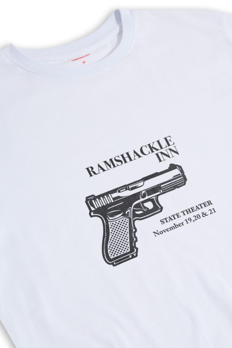 White Soft Fabric ramshackle inn Design Short Sleeve Tee