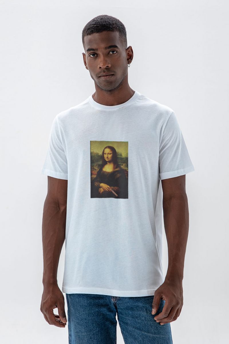 White Soft Fabric Monalisa with cigar Design Short Sleeve Tee