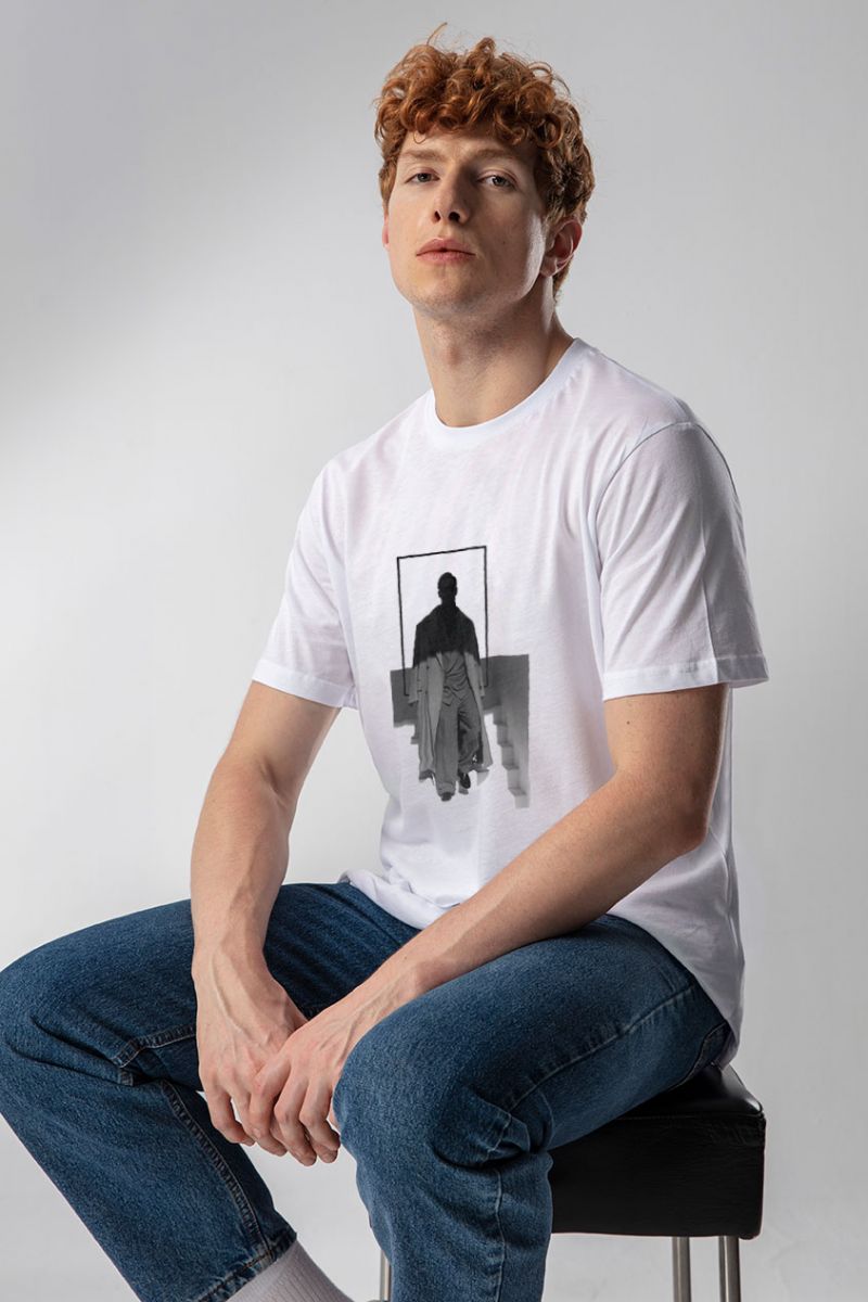 White Soft Fabric The Man Design Short Sleeve Tee