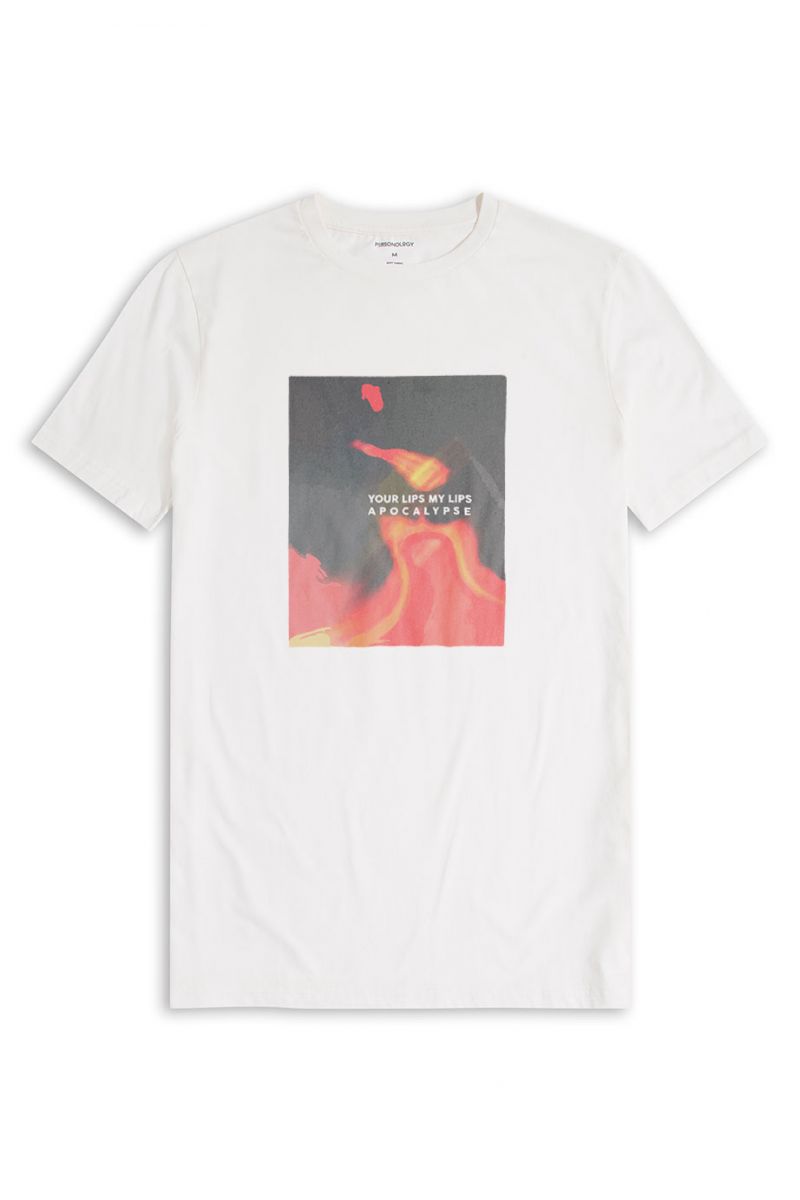 Off White Soft Fabric Apocalypse, Your Lips My Lips Design Short Sleeve Tee