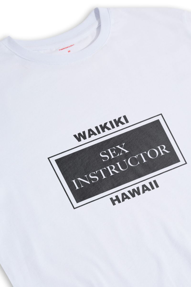 White Soft Fabric  Design Short Sleeve Tee