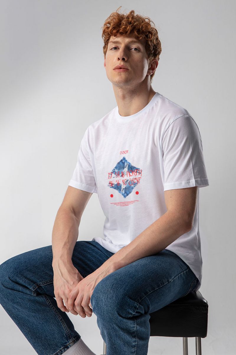 White Soft Fabric Everest Design Short Sleeve Tee